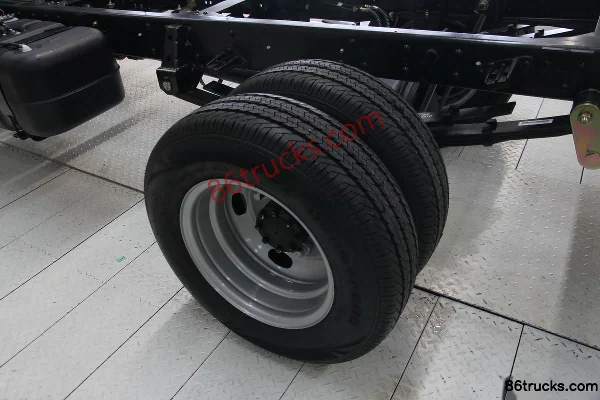 Karry Green Card S 117hp 4X2(6 wheels) 4m one-and-a-half-row van light truck (mid-body) Chassis (3) | 86Trucks