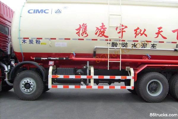 SHACMAN Delong F2000 300 hp 8X4(12 wheels) Bulk Cement Tanker (CIMC) Cab (3) | 86Trucks