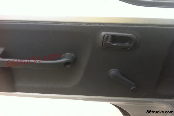 Jinbei Jinbei Star diesel 2.0L 65 ch 4X2(6 roues) diesel camion plateau micro 3 m monoplace Cabine (3) | 86Trucks
