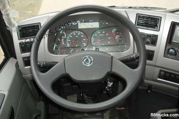Dongfeng Teshang 260 ch 6X4(10 roues) camion plateau (marque Jiangte) Cabine (2) | 86Trucks