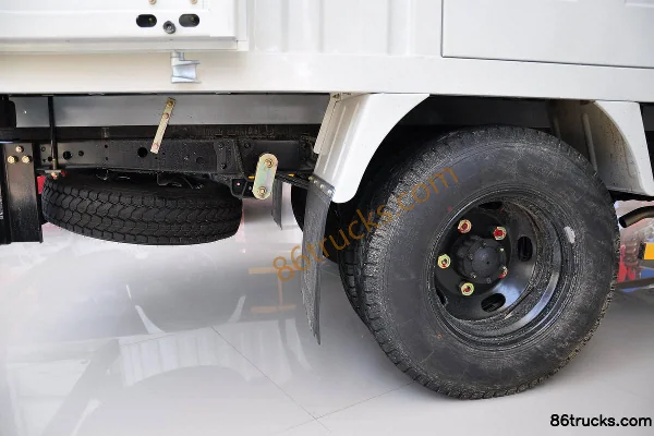 JMC New Kaiyun 109 ch 4X2(6 roues) camion léger fourgon à cabine simple 3,1 m Châssis (1) | 86Trucks