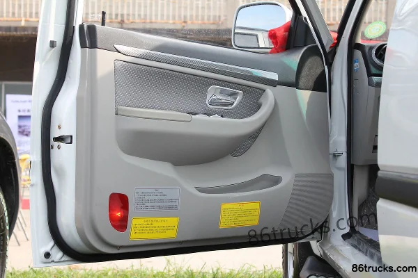 2012 Foton Conqueror 2.8L diesel 4WD double cab pickup truck Chassis (2) | 86Trucks