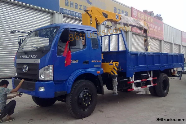 Shidai Jingang 125 hp 4X2(6 wheels) truck-mounted crane Exterior
