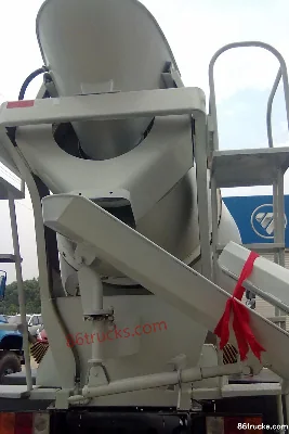 Shidai Jingang 130 hp 4X2(6 wheels) concrete mixer truck Body (2) | 86Trucks