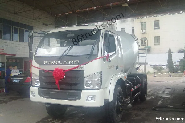 Shidai Jingang 130 hp 4X2(6 wheels) concrete mixer truck Exterior (2) | 86Trucks