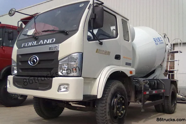 Shidai Jingang 130 hp 4X2(6 wheels) concrete mixer truck Exterior