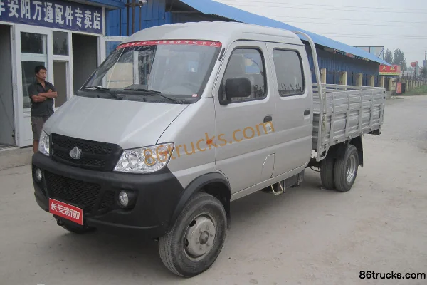 Changan Kuayue New Leopard II 1.5L 112hp 4X2(6 wheels) 3.2m single-row flatbed mini truck Exterior (3) | 86Trucks