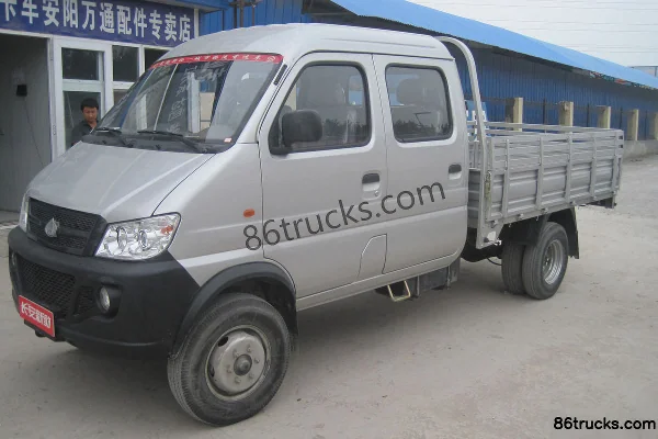Changan Kuayue New Leopard II 1.5L 112hp 4X2(6 wheels) 3.2m single-row flatbed mini truck Exterior (2) | 86Trucks