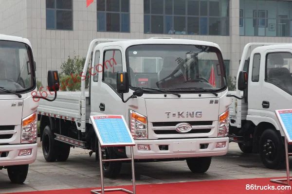 Tangjun Ouling T3 Series 116hp 4X2(6 wheels) 4.5m semi-panel flatbed light truck Exterior (2) | 86Trucks