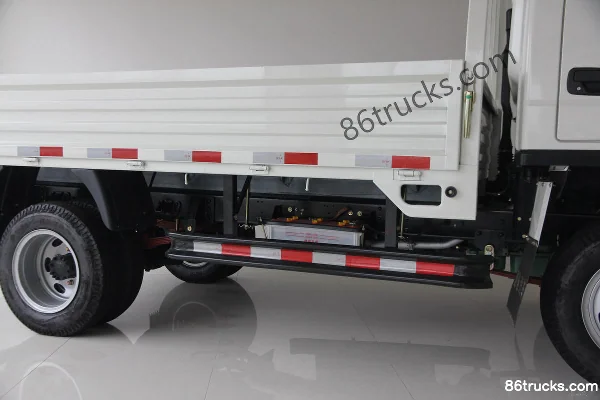 Tangjun Jinlika 80 ch 4X2(6 roues) 4,23 m camion plateau simple cabine (1) | 86Trucks