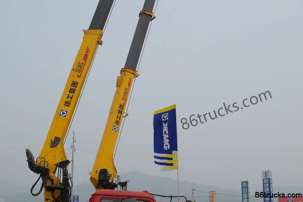 XCMG Ruilong 180 hp 4X2(6 wheels) Truck-Mounted Crane (XCMG brand) Body (2) | 86Trucks