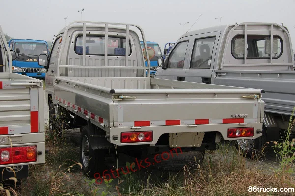 Tangjun Sailing 1.1L 61hp 4X2(6 wheels) Gasoline 2.9m Single Row Flatbed Mini Truck Exterior (3) | 86Trucks