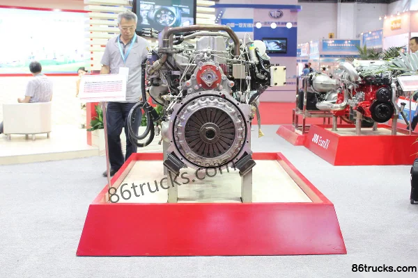 Shanghai Hino P11C-UY 326 hp 11L China IV Diesel Engine Exterior
