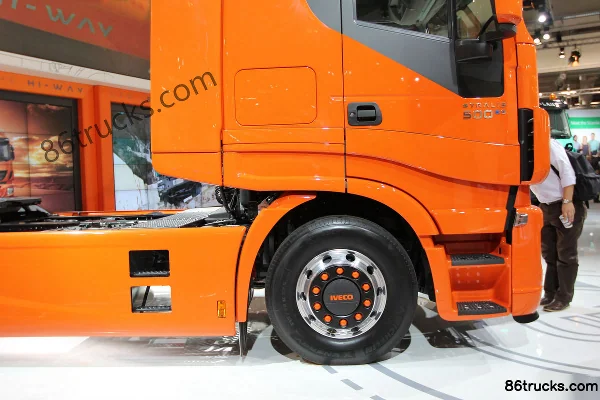 IVECO Stralis Hi-Way Series Heavy Truck 500hp 4X2(6 wheels) Tractor Truck Chassis (2) | 86Trucks