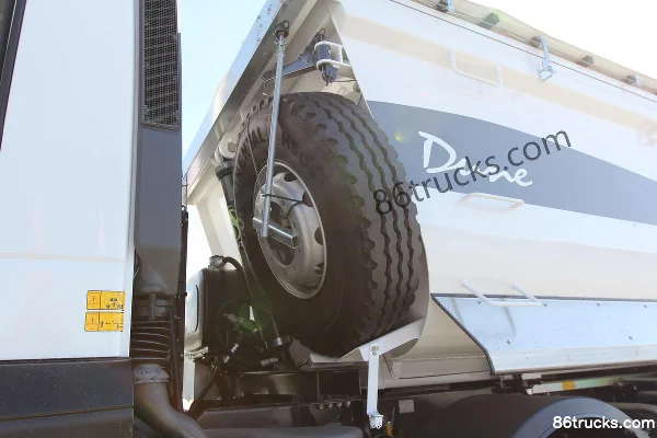 IVECO Trakker Series Heavy Truck 450 hp 8X4(12 wheels) Dump Truck Chassis (3) | 86Trucks