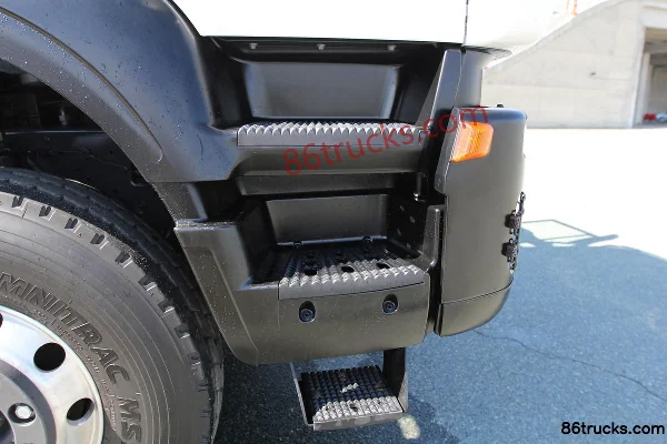 IVECO Trakker Series Heavy Truck 450 hp 8X4(12 wheels) Dump Truck Chassis (2) | 86Trucks