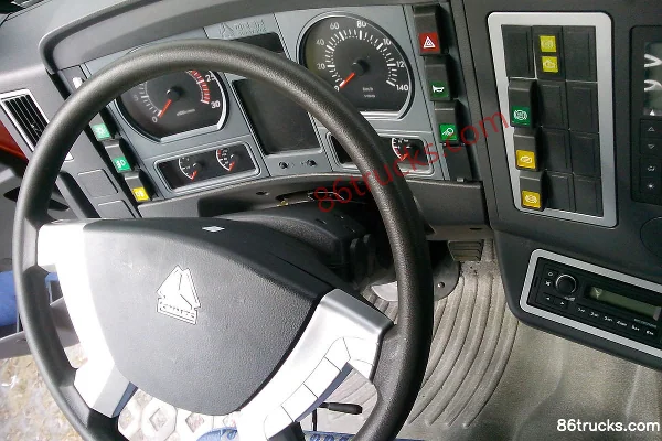 Sinotruk HOKA H7 Heavy Truck 375 hp 6X4(10 wheels) Tractor Truck Cab (1) | 86Trucks