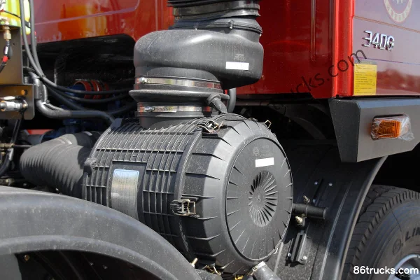 Dayun 310 hp 6X2(8 wheels) Tractor Truck (High Roof) Chassis (3) | 86Trucks