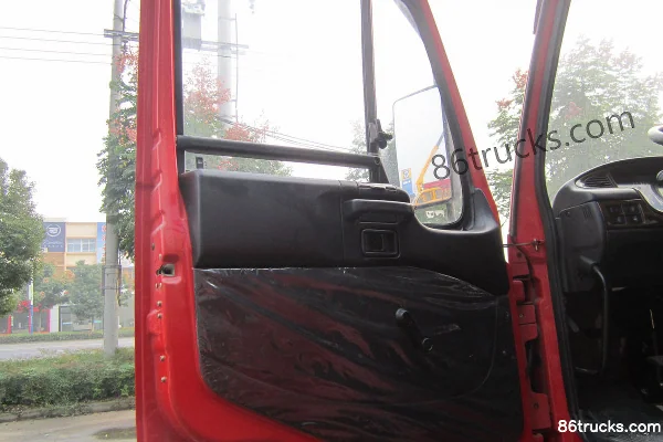 XCMG Ruilong 180 ch 4X2(6 roues) camion plateau (marque spéciale) Cabine (1) | 86Trucks