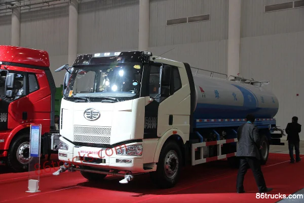 FAW Jiefang J6M 260 hp 6X4(10 wheels) Water Sprinkler Truck (Longdi Brand) Exterior (2) | 86Trucks