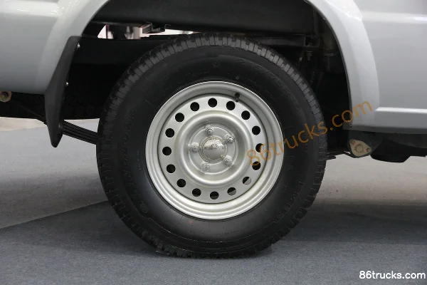 BAW Luling Economy 2WD 2.2L Gasoline Pickup Chassis (1) | 86Trucks