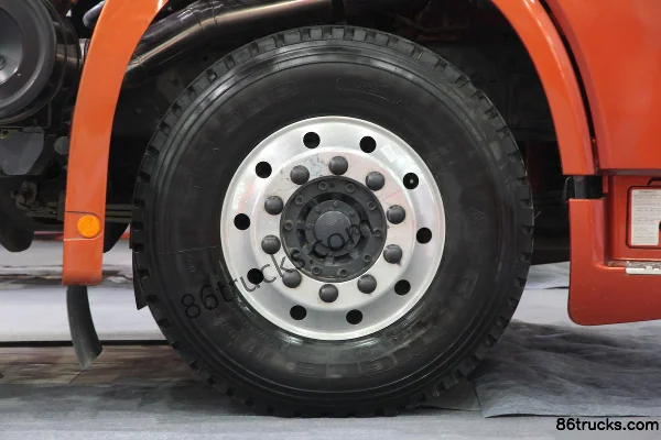 Union Truck U420 420 hp 6X4(10 wheels) Tractor Truck Chassis (2) | 86Trucks