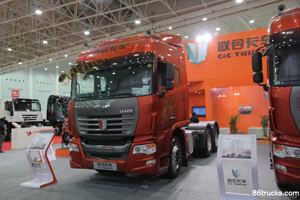 Union Truck U420 420 hp 6X4(10 wheels) Tractor Truck Exterior (2) | 86Trucks