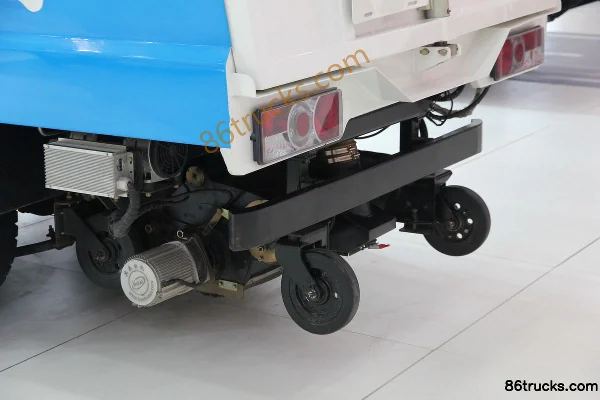 Dongfeng Kaipute 63 ch 4X2(6 roues) camion balayeuse électrique pur Cabine (1) | 86Trucks