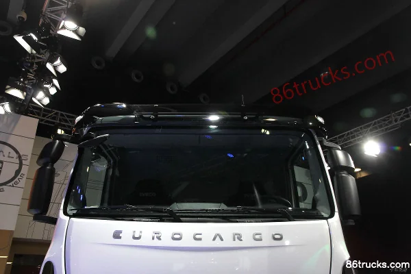 IVECO EuroCargo Series 299 hp 4X4(6 wheels) Cargo Truck Exterior (3) | 86Trucks