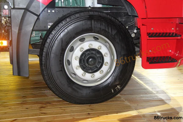 FAW Jiefang J6P heavy truck 390 hp 6X4(10 wheels) tractor truck (high roof) Chassis (1) | 86Trucks