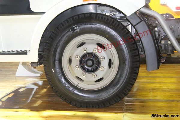 FAW Jiefang J6L Medium Truck 140 hp 4X2(6 wheels) 6.8m Cargo Truck Chassis (New Deutz) (1) | 86Trucks