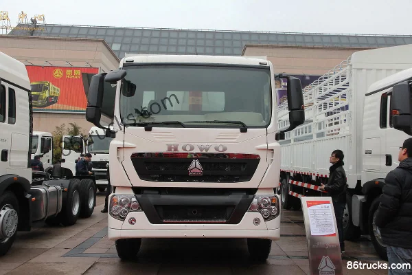 Sinotruk HOWO T5G Heavy Truck 340hp 6X4(10 wheels) 5.6m dump truck Exterior