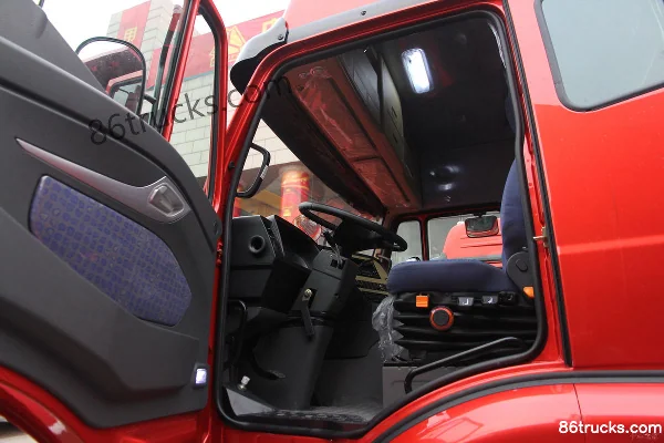 Sinotruk Haohan camion lourd 336 ch 6X2(8 roues) tracteur routier Cabine (1) | 86Trucks