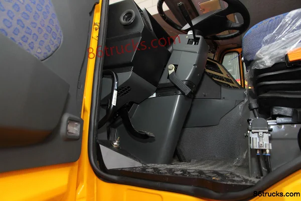 Sinotruk Haohan J7B 310hp 6X4(10 wheels) 5.4m Dump Truck Cab (3) | 86Trucks