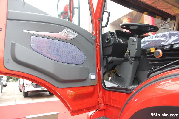 Sinotruk Hohan J7B Heavy Truck 360 hp 6X4(10 wheels) Tractor Truck (Ratio 4.42) Cab (1) | 86Trucks