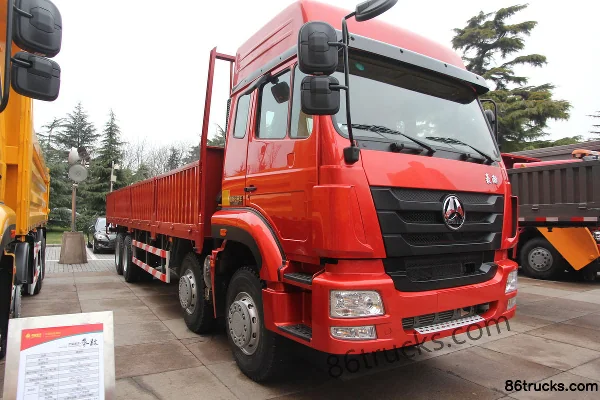 Sinotruk Haohan J7B heavy truck 340 hp 8X4(12 wheels) 9.5 m flatbed cargo truck Exterior (3) | 86Trucks