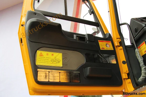 Hongyan King Mine Truck 371hp 6X4(10 wheels) Wide-body Mining Dump Truck Cab (2) | 86Trucks