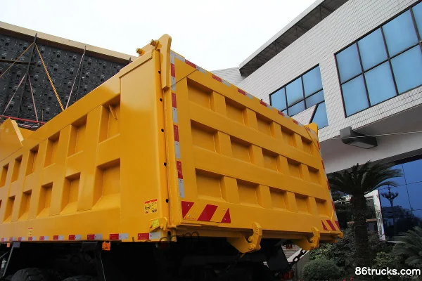 Hongyan King Mine Truck 371hp 6X4(10 wheels) Wide-body Mining Dump Truck (1) | 86Trucks