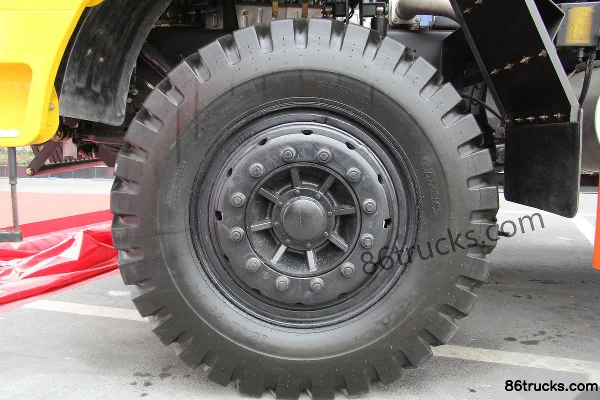 Hongyan King Mine Truck 371hp 6X4(10 wheels) Wide-body Mining Dump Truck Chassis (3) | 86Trucks