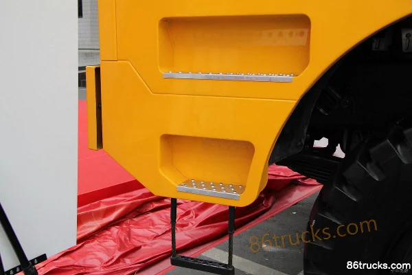 Hongyan King Mine Truck 371hp 6X4(10 wheels) Wide-body Mining Dump Truck Chassis (2) | 86Trucks