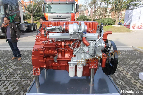 United Power YC6K1246-40 460hp 12L China IV Diesel Engine Exterior (2) | 86Trucks