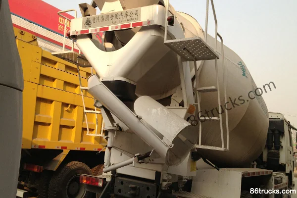 Sinotruk HOWO 336 ch 6X4(10 roues) camion malaxeur (marque Qingzhuan) Carrosserie (3) | 86Trucks
