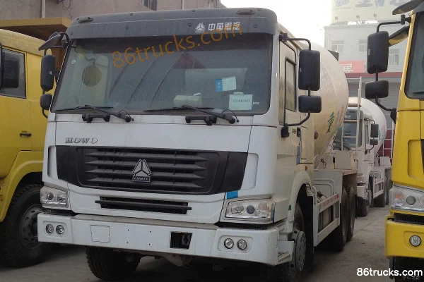 Sinotruk HOWO 336 ch 6X4(10 roues) camion malaxeur (marque Qingzhuan) Extérieur (2) | 86Trucks