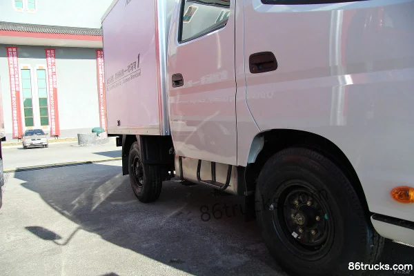 Foton Auman 1 Series 118hp 4X2(6 wheels) 3.2m Double Row Van Light Truck Cab (1) | 86Trucks