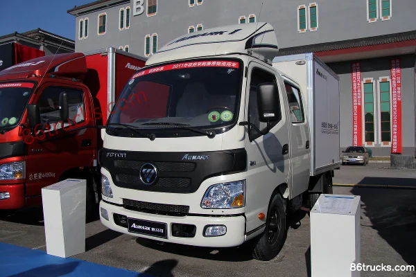 Foton Auman 1 Series 118hp 4X2(6 wheels) 3.2m Double Row Van Light Truck Exterior (2) | 86Trucks