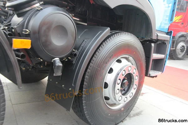FAW Jiefang Qingdao Xin Hanwei (J5M) camion lourd 330 ch 6X2(8 roues) tracteur routier (léger) Châssis (3) | 86Trucks