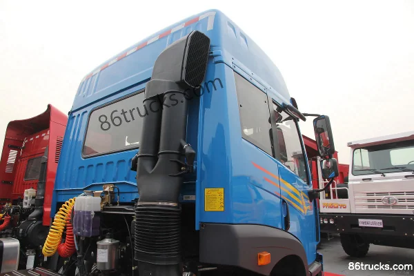 FAW Jiefang Qingdao Xin Hanwei (J5M) camion lourd 330 ch 6X2(8 roues) tracteur routier (léger) Châssis (1) | 86Trucks