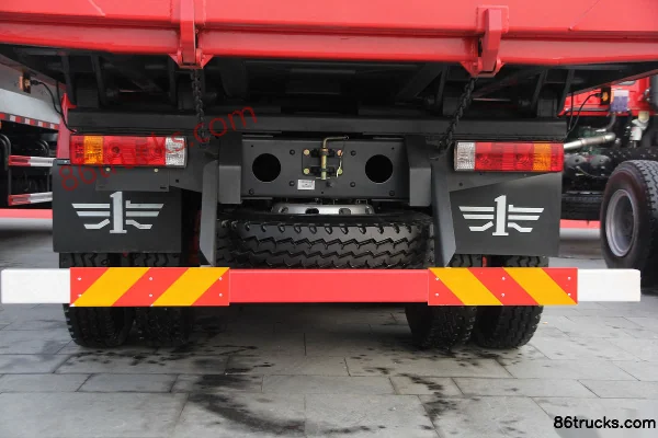 FAW Liute Longwei (L5P) Heavy Truck Standard Load Version 310 hp 8X4(12 wheels) 8m Dump Truck Cab (1) | 86Trucks
