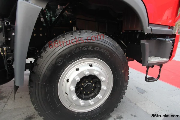 FAW Jiefang Qingdao Xindawei 350 ch 6X4(10 roues) tracteur routier Châssis (2) | 86Trucks