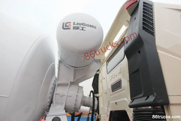FAW Jiefang J6P 350 ch 6X4(10 roues) camion malaxeur Châssis (2) | 86Trucks